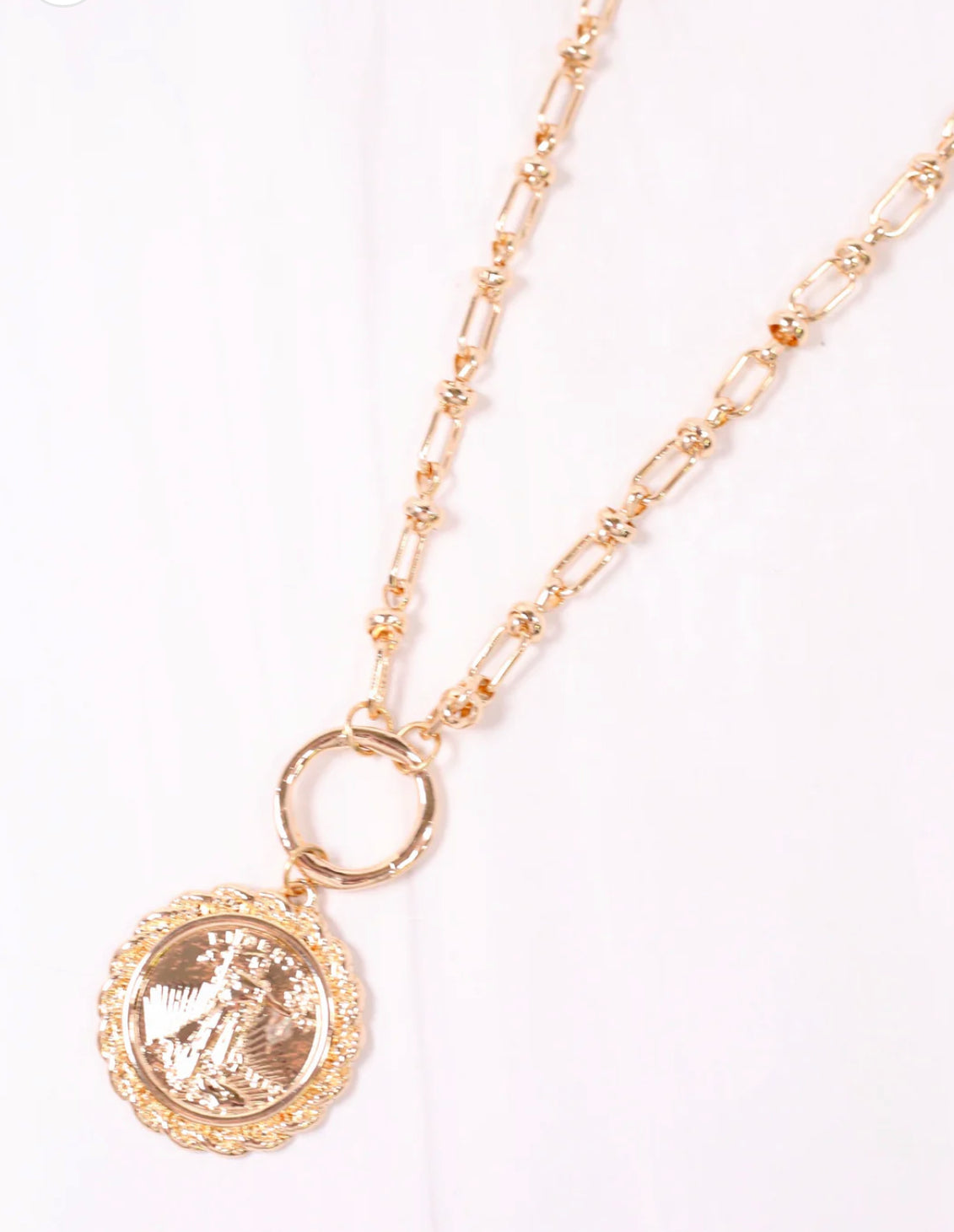 Simmons Pendant Necklace