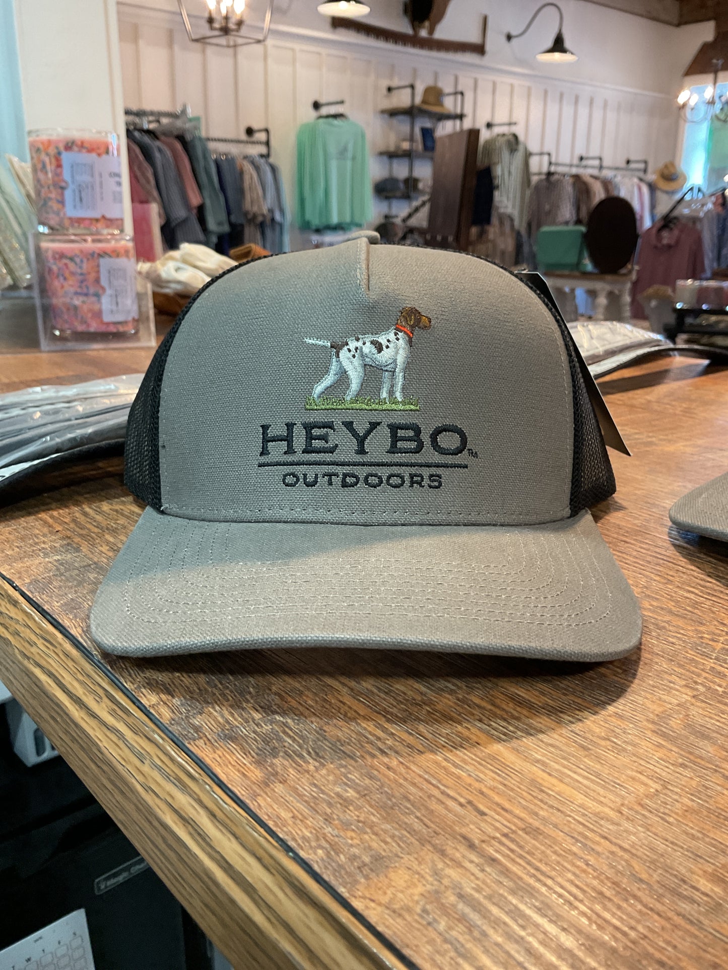 Grey embroidered pointer