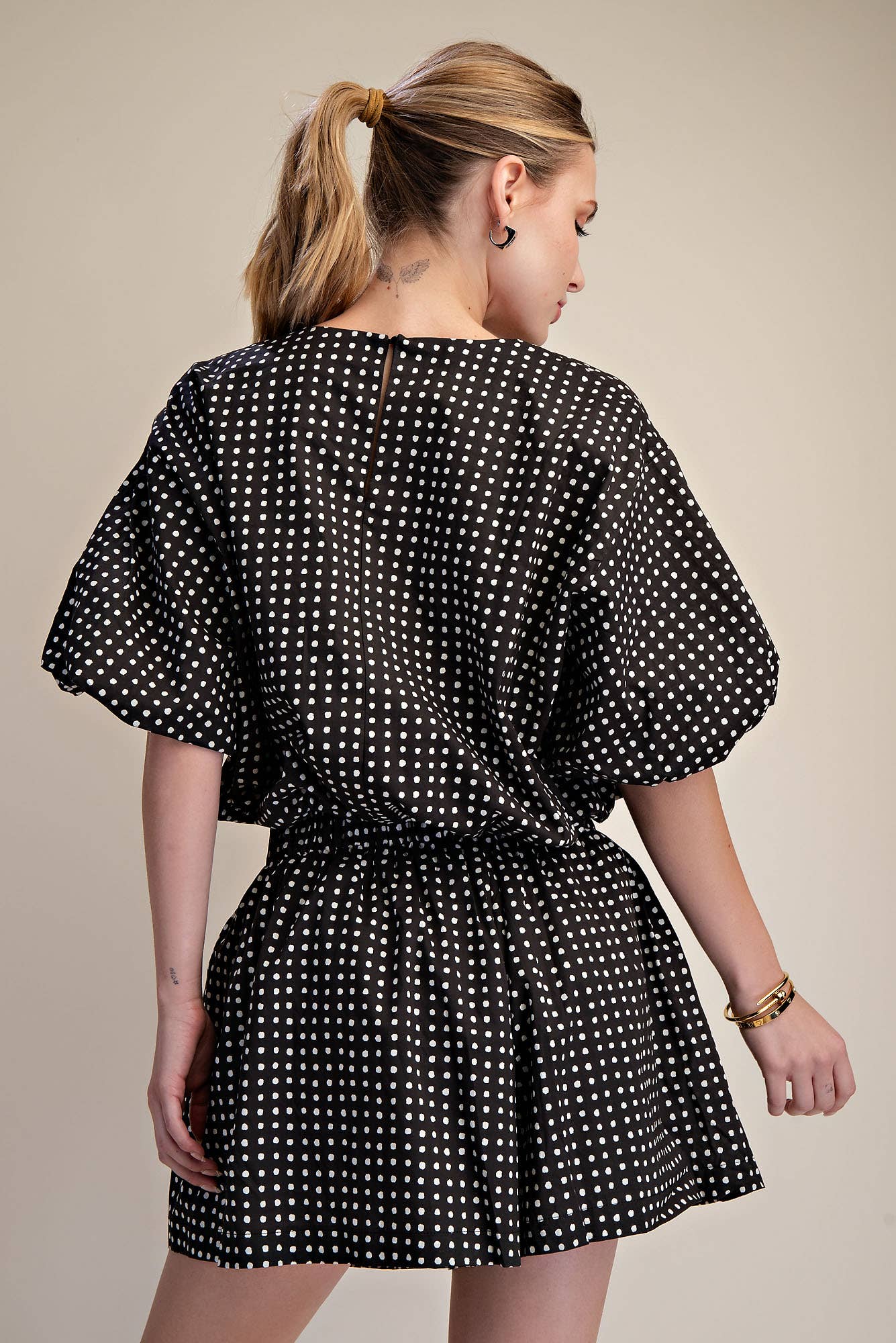 Bubble Crop Top With Round Neck Balloon Sleeve Dot Print