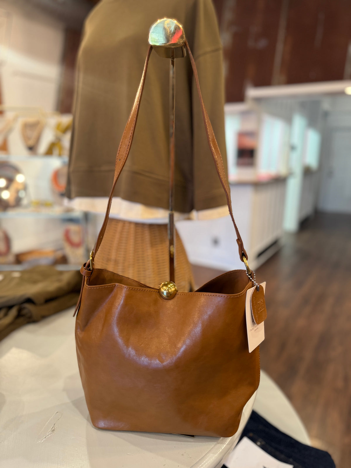 Tote- Brown