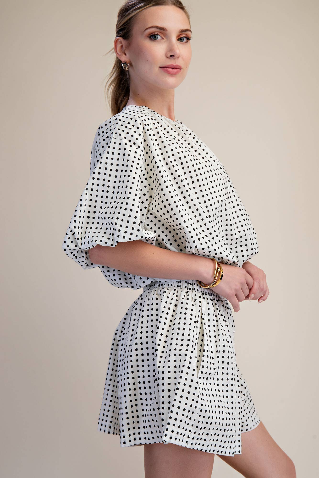 Bubble Crop Top With Round Neck Balloon Sleeve Dot Print
