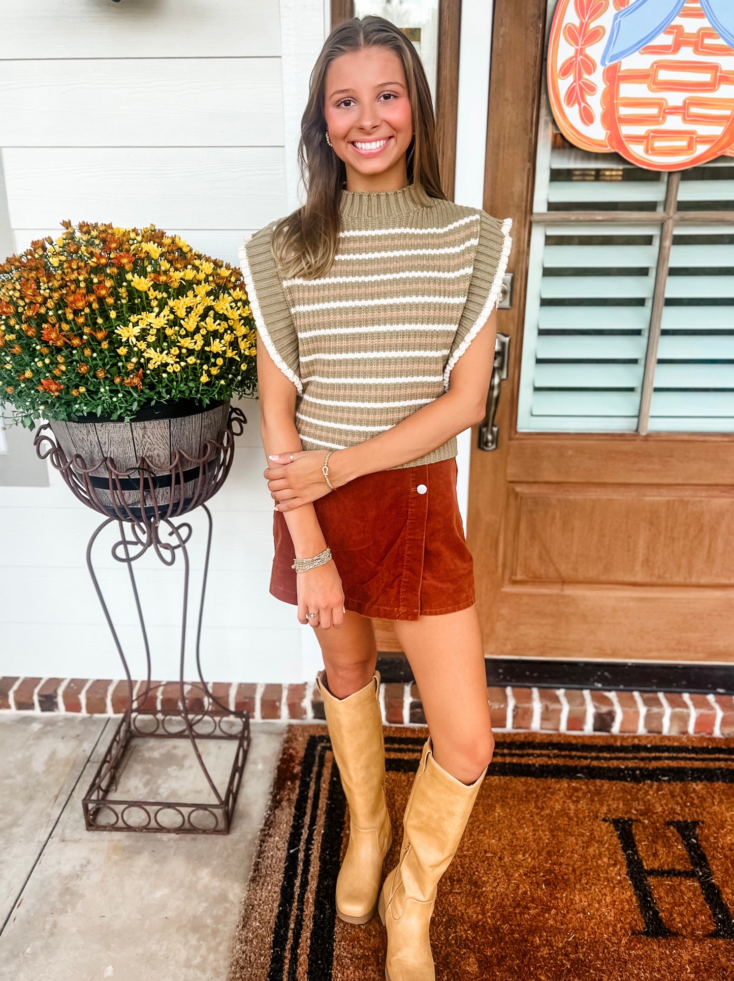 Linny Olive Sleeveless Sweater