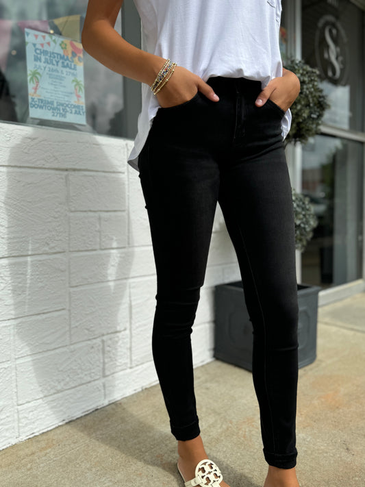 Black mid rise skinny