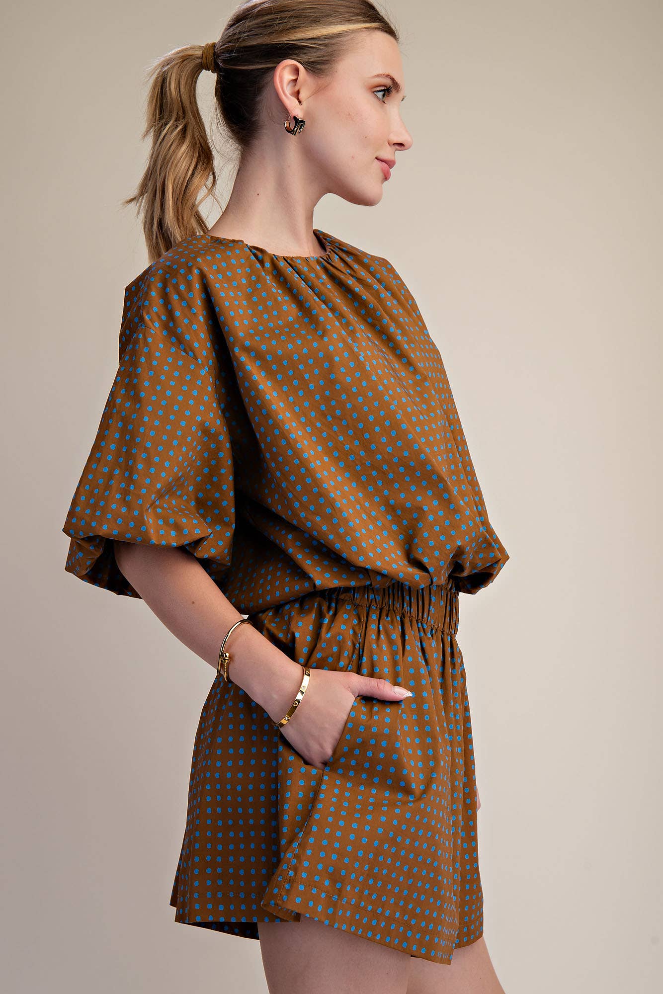 Bubble Crop Top With Round Neck Balloon Sleeve Dot Print