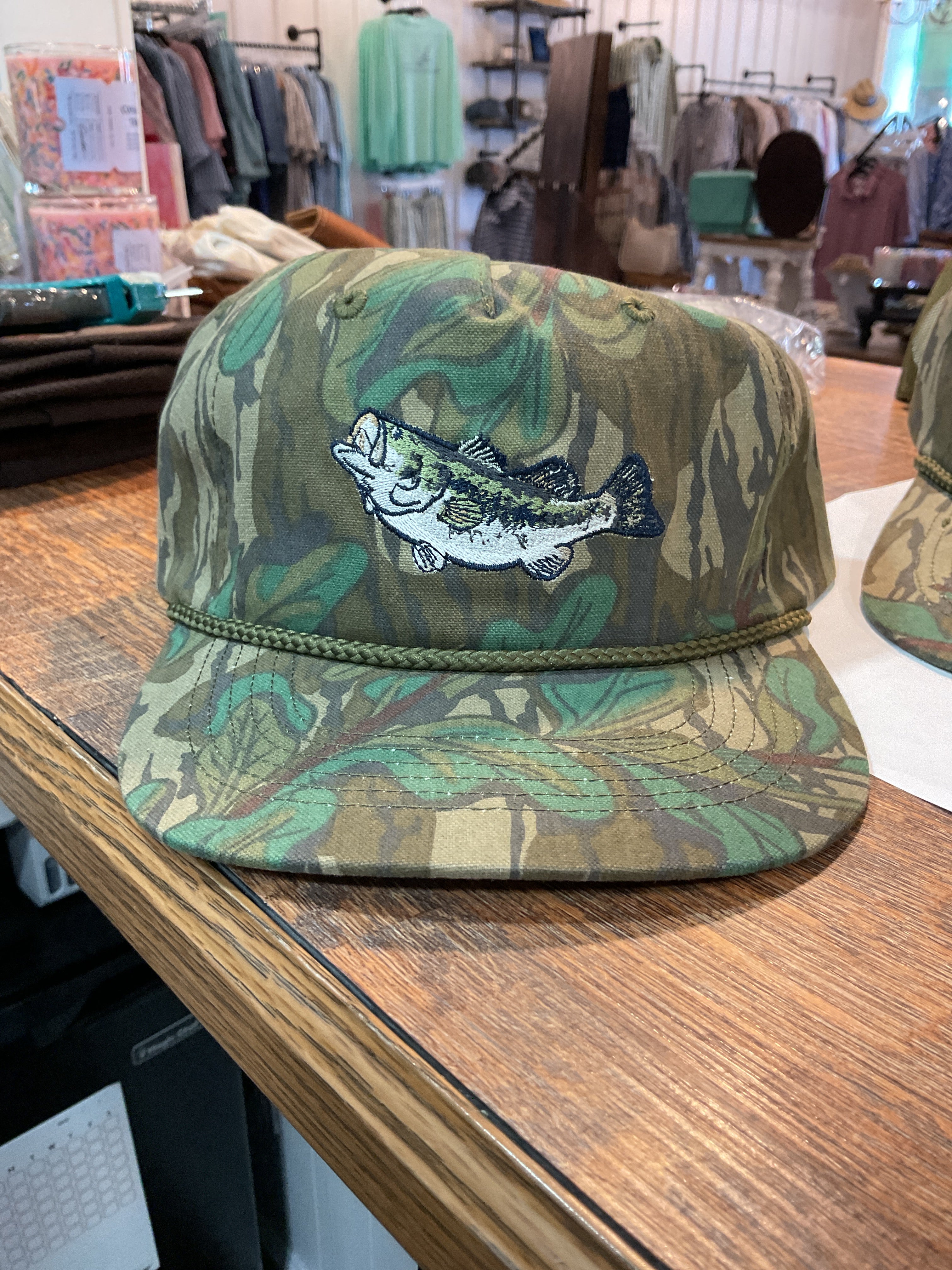 Mossy oak green leaf hat